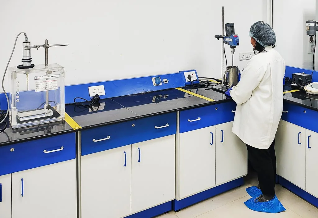 Analyst operating a high-shear laboratory homogeniser at the Stabicon formulation R&D bench